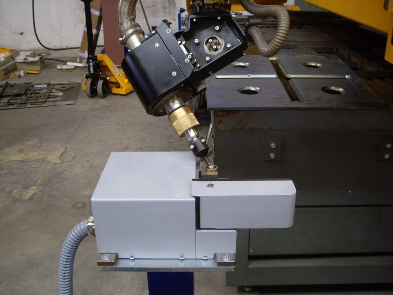 Automatická kalibrace ACTG plazmového hořáku na stroji firmy MicroStep